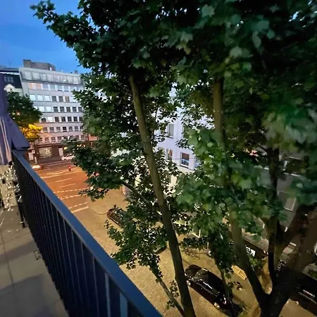 Modern Roof Terrace * Düsseldorf
